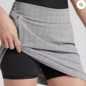 Athleta Plaid Soho GRAY Pull On zipper pockets Golf Elastic Waist Womens SIZE 0